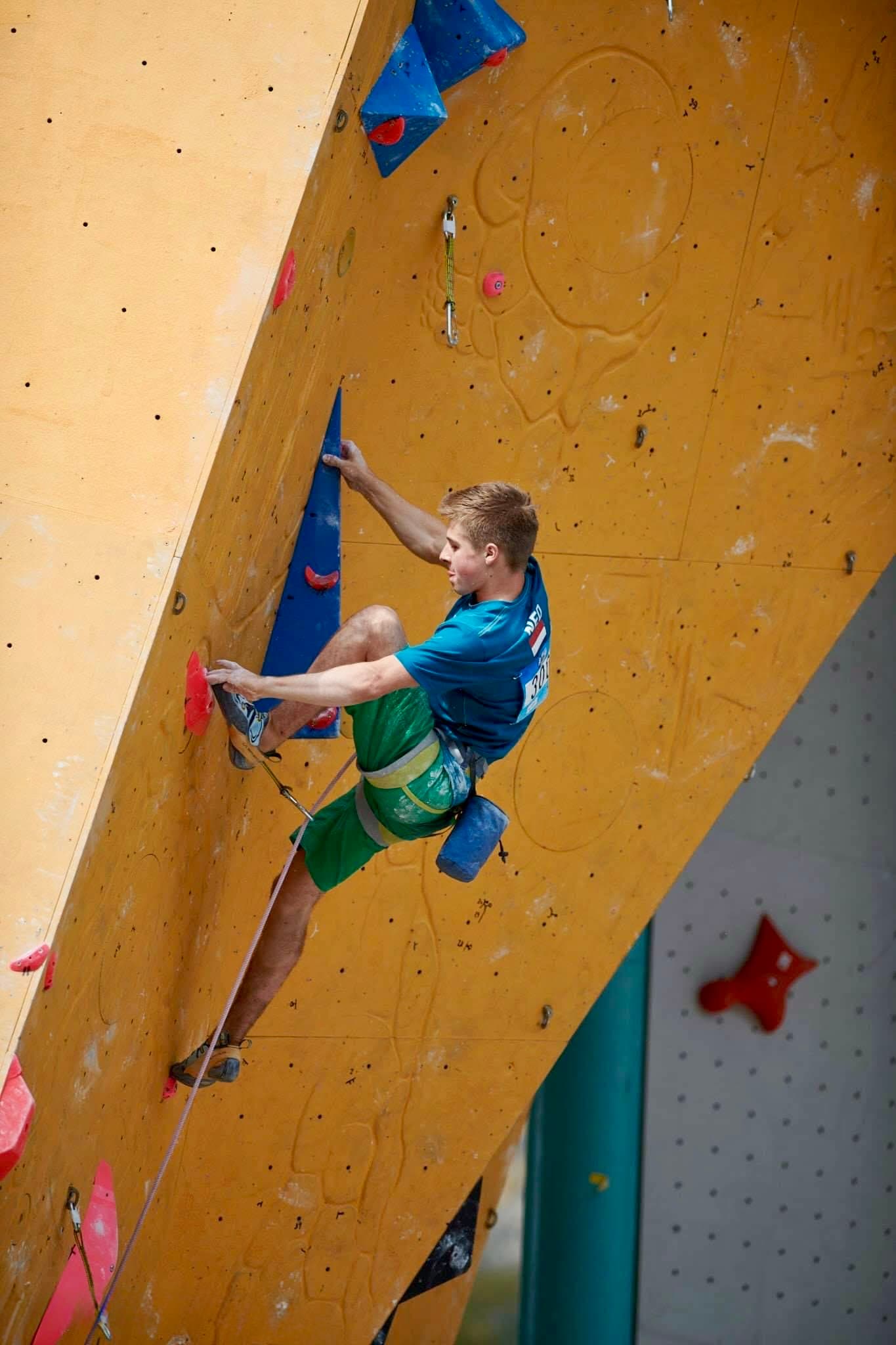 photo: climbing